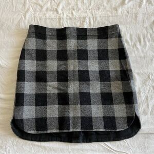 Madewell Shirttail Skirt in Plaid, size 0